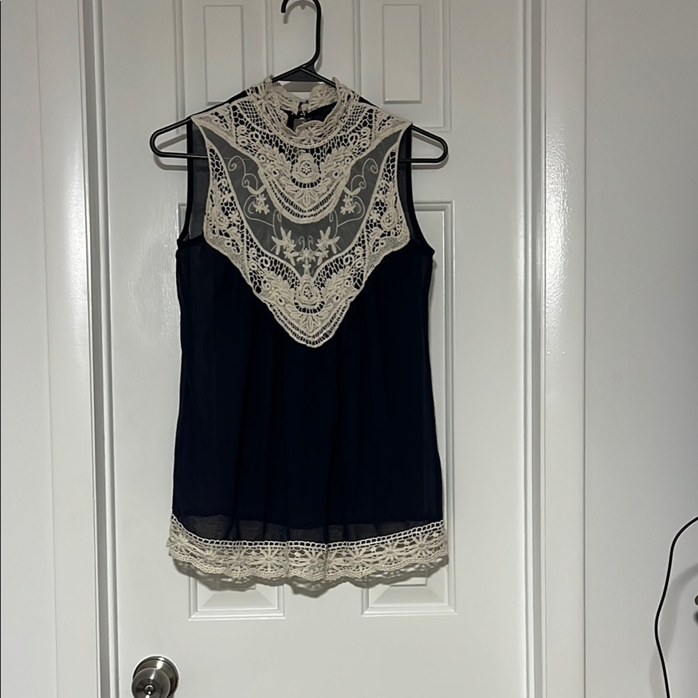 Rue21 Black and Cream Embellished Sleeveless Blouse